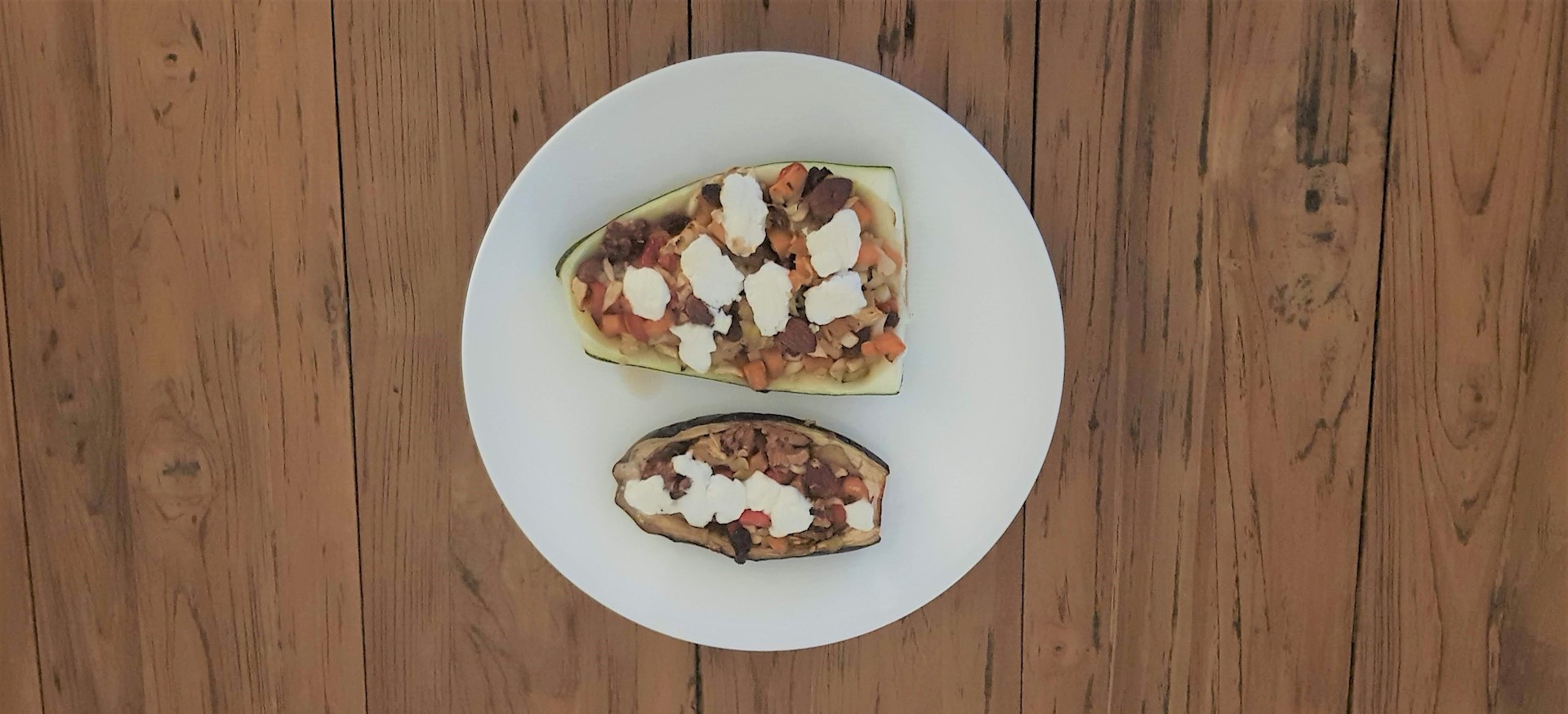 Gevulde vega courgette en aubergine uit de oven